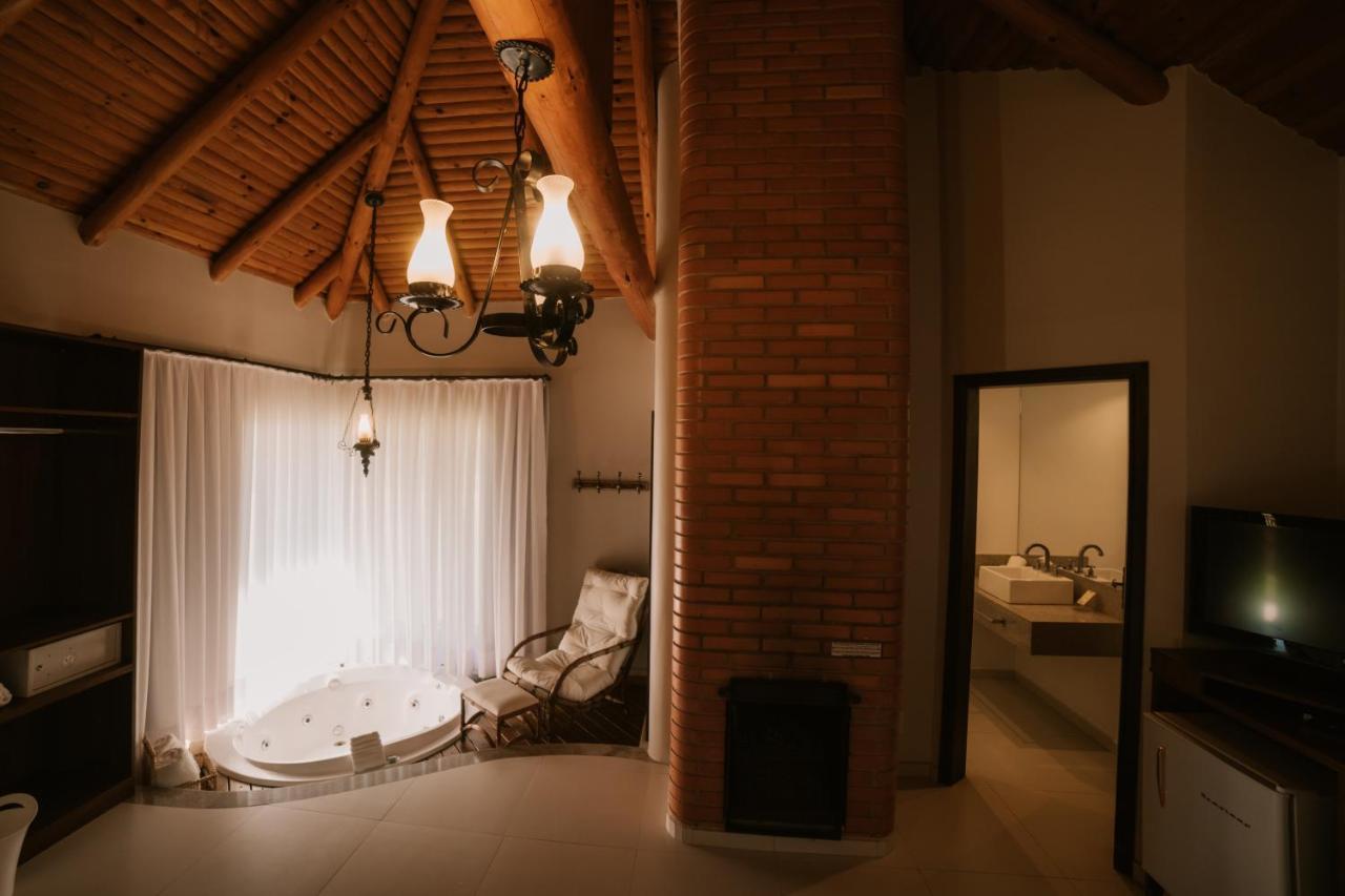 Vira Charme Resort Fernandes Pinheiro Exterior foto